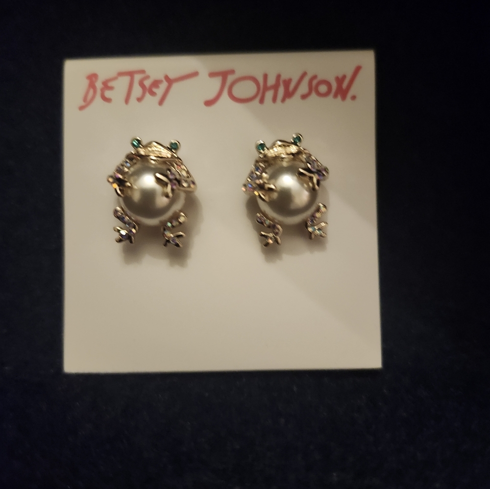 Betsey Johnson Gold Frog Earrings with Pearl and Green Accents (New On Card) - Picture 2 of 3
